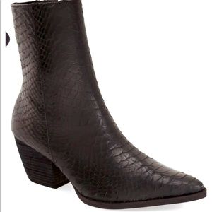Matisse Caty boots! Brand new, have never been worn.